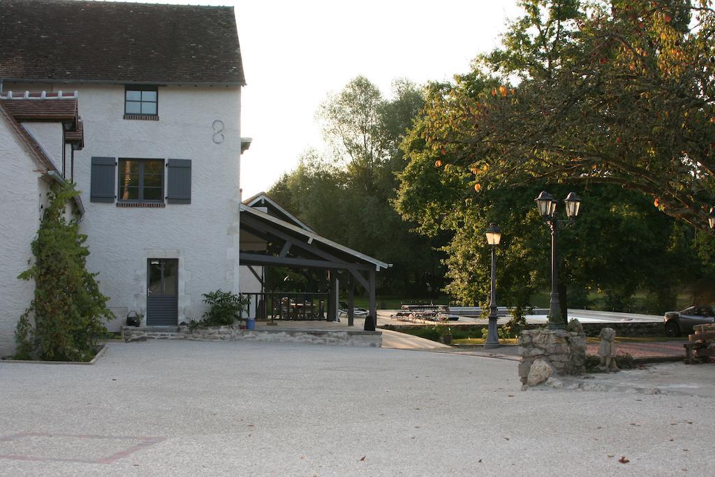 Le Petit Moulin Bed & Breakfast Faverelles ภายนอก รูปภาพ